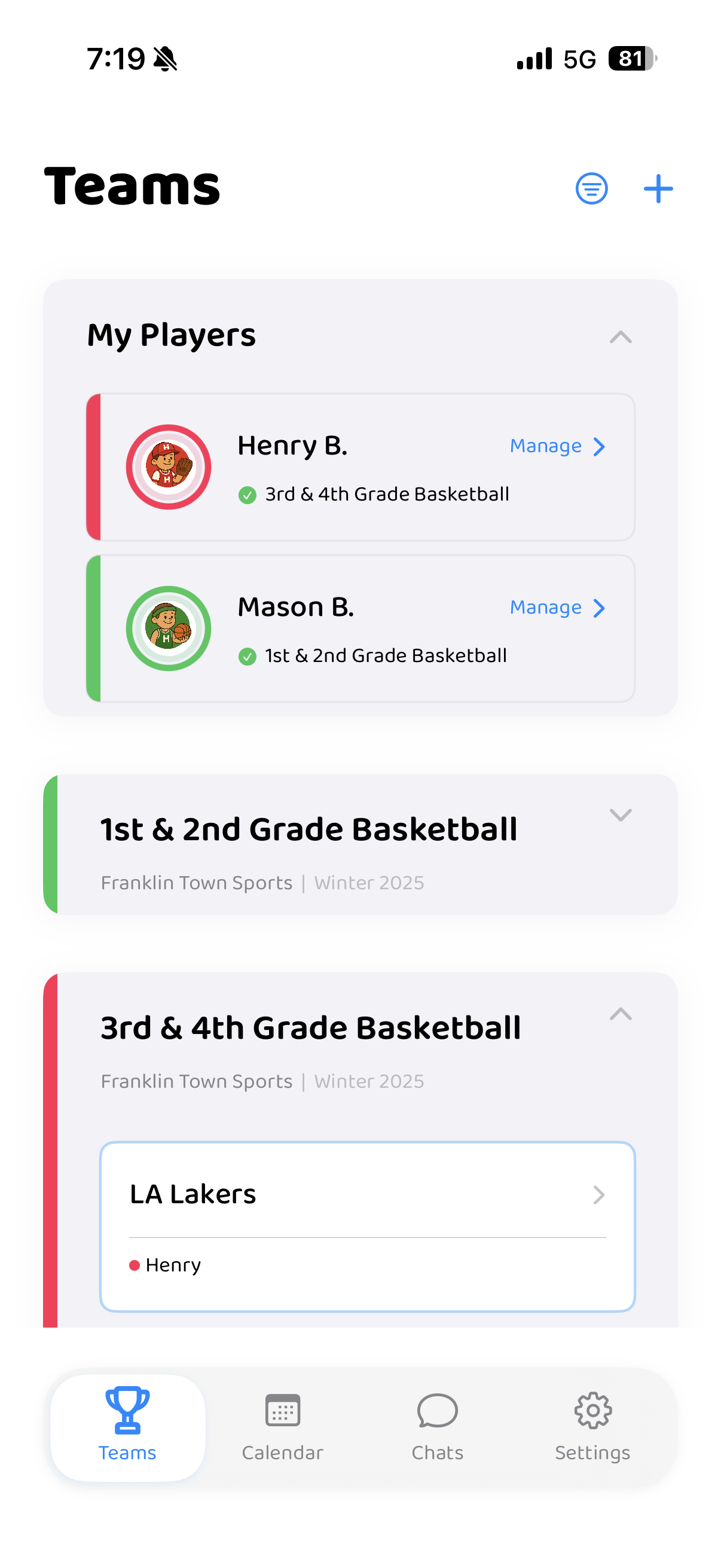 HuddleUp team management view with leagues, rosters, and players